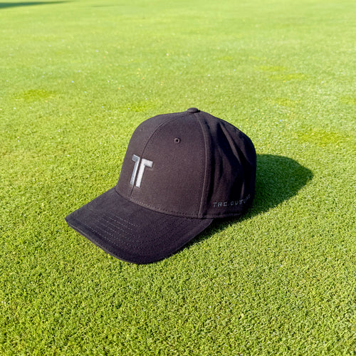 THE CUTLINE Steady Cap in Schwarz – Seitenansicht