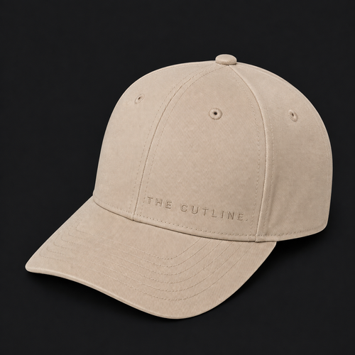 THE CUTLINE Steady Cap in Sand mit dezentem Logo – Frontansicht